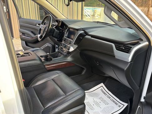 Used 2018 GMC Yukon SLT w/ Premium Edition image 19