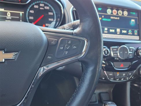 Used 2016 Chevrolet Cruze Premier image 17