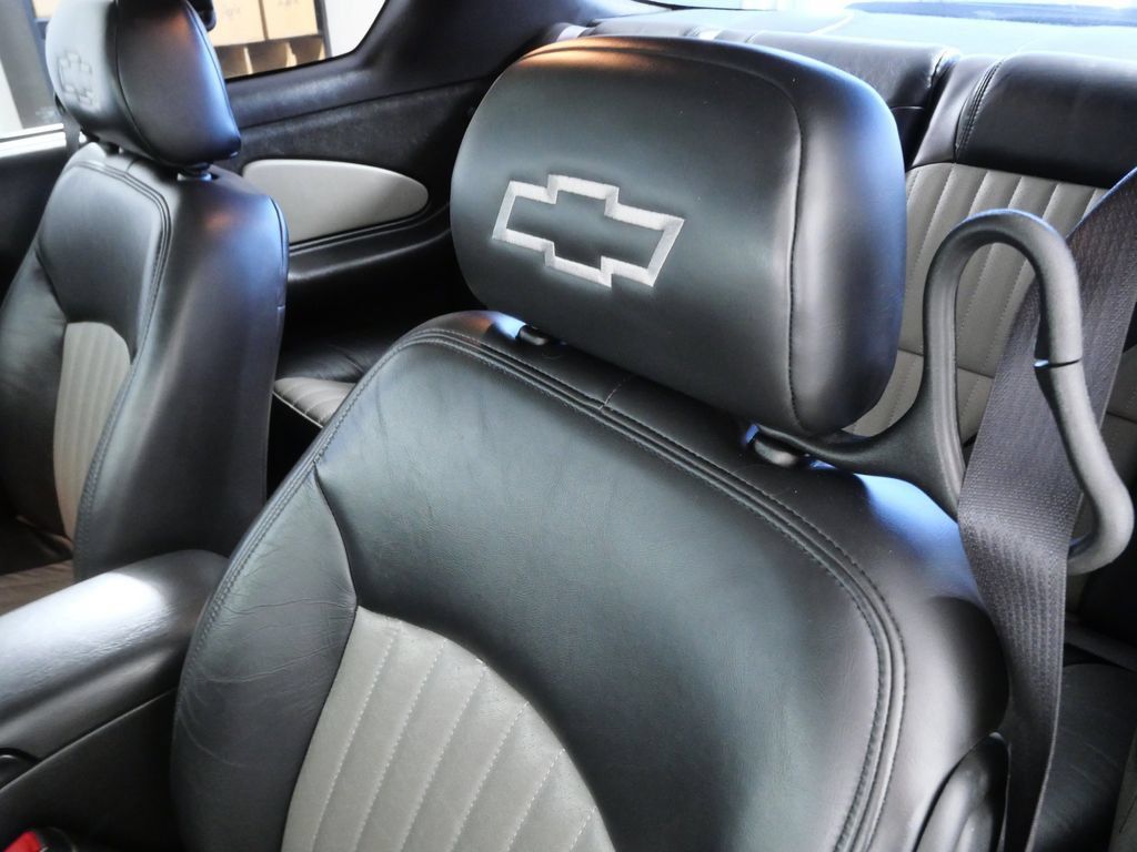 Used 2001 Chevrolet Monte Carlo SS FWD image 14