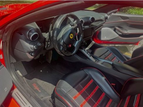 Used 2019 Ferrari Portofino RWD image 4