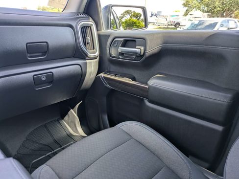 Used 2019 Chevrolet Silverado 1500 RST w/ All-Star Edition AWD/4WD image 18
