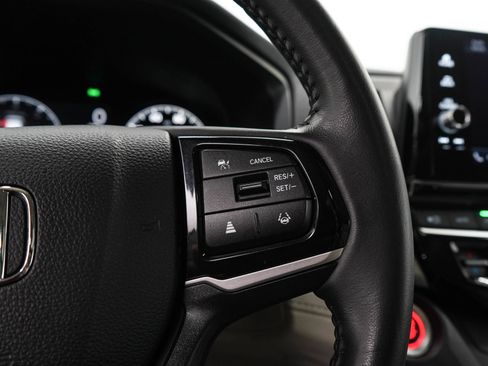 Used 2025 Honda Odyssey EX-L image 27