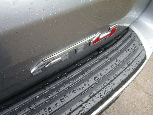 New 2026 GMC Yukon AT4 Ultimate AWD/4WD image 13