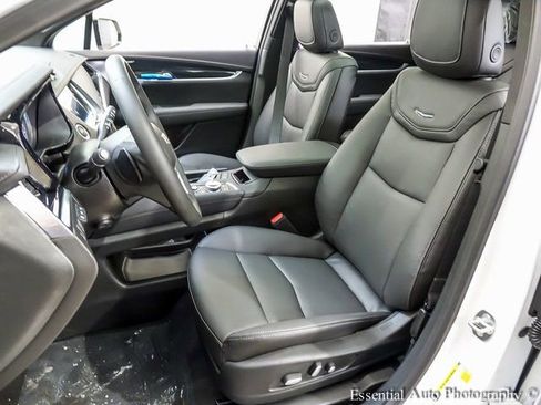 New 2026 Cadillac XT5 Premium Luxury w/ LPO, Floor Liner Package image 8