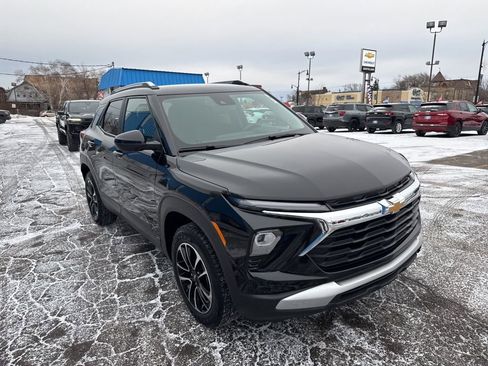 Used 2024 Chevrolet TrailBlazer LT image 4