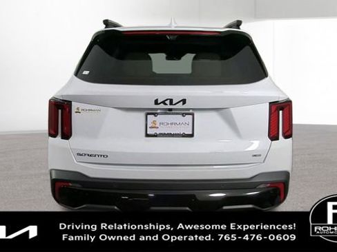 New 2026 Kia Sorento SX Prestige w/ Olive Brown Leather Package image 10