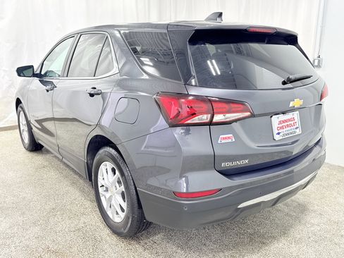 Used 2023 Chevrolet Equinox LT image 6