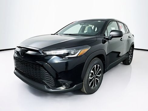 Used 2025 Toyota Corolla Cross AWD Hybrid image 3