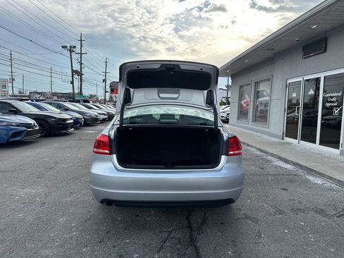 Used 2014 Volkswagen Passat 1.8T Wolfsburg Edition image 27