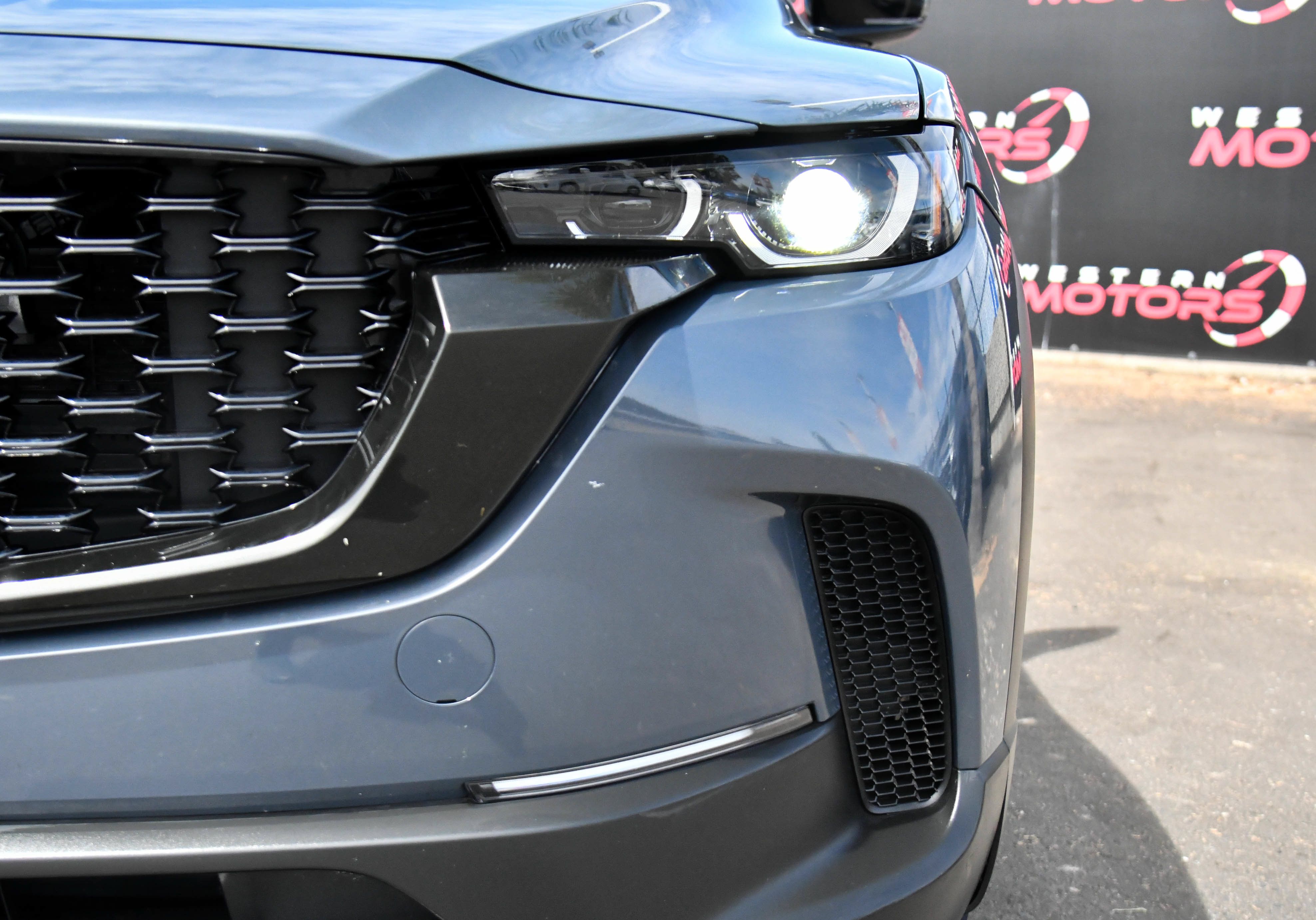 Used 2025 MAZDA CX-50 AWD 2.5 Hybrid w/ Premium Pkg image 11