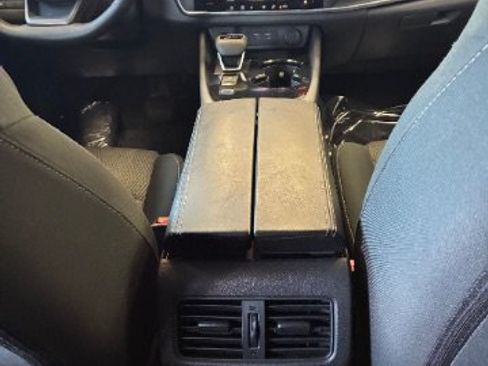 Used 2026 Nissan Rogue SV FWD image 32