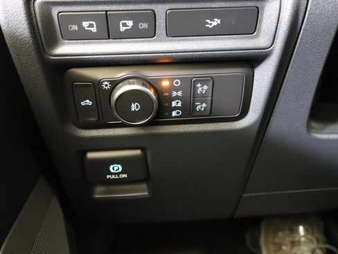 Used 2022 Ford F150 XLT w/ Equipment Group 302A High image 33