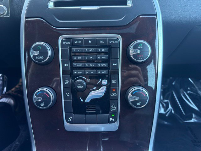 Used 2012 Volvo XC70 T6 AWD/4WD image 19