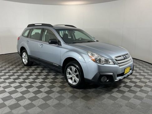 Used 2014 Subaru Outback 2.5i w/ Alloy Wheel Package AWD/4WD image 3