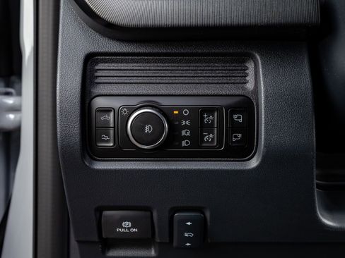 Used 2026 Ford F250 Platinum image 23