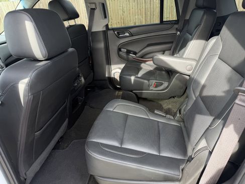 Used 2017 GMC Yukon SLT w/ Premium Edition image 23