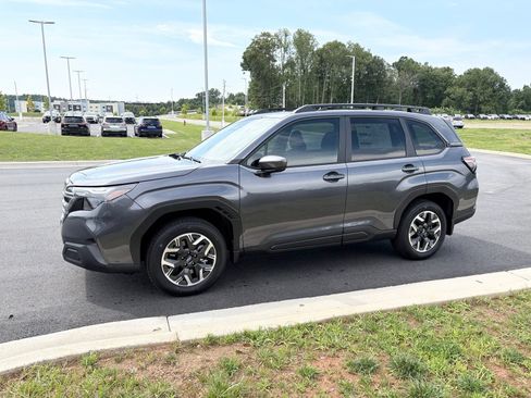 New 2026 Subaru Forester Premium AWD/4WD image 4