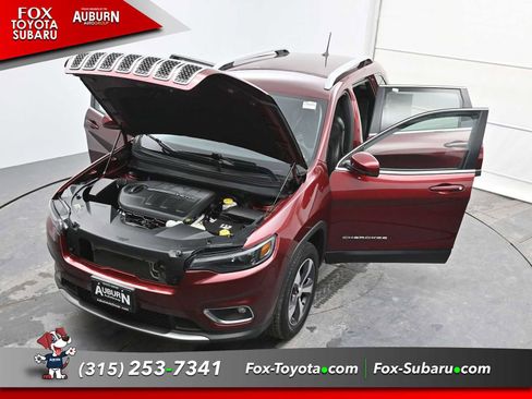 Used 2019 Jeep Cherokee Limited image 38