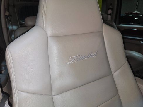 Used 2004 Ford Excursion Limited image 81