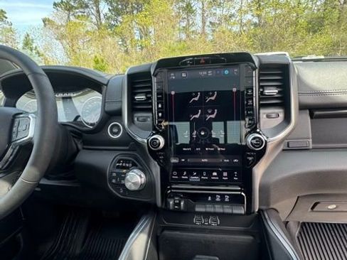 Used 2025 RAM 1500 Laramie w/ Sport Appearance Package image 22