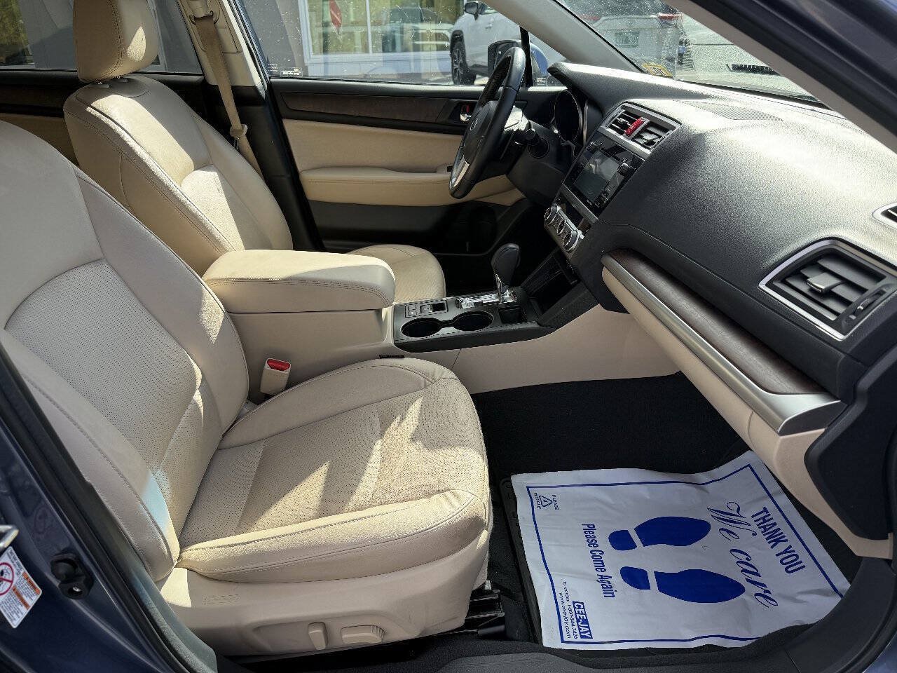 Used 2016 Subaru Outback 2.5i Limited AWD/4WD image 13