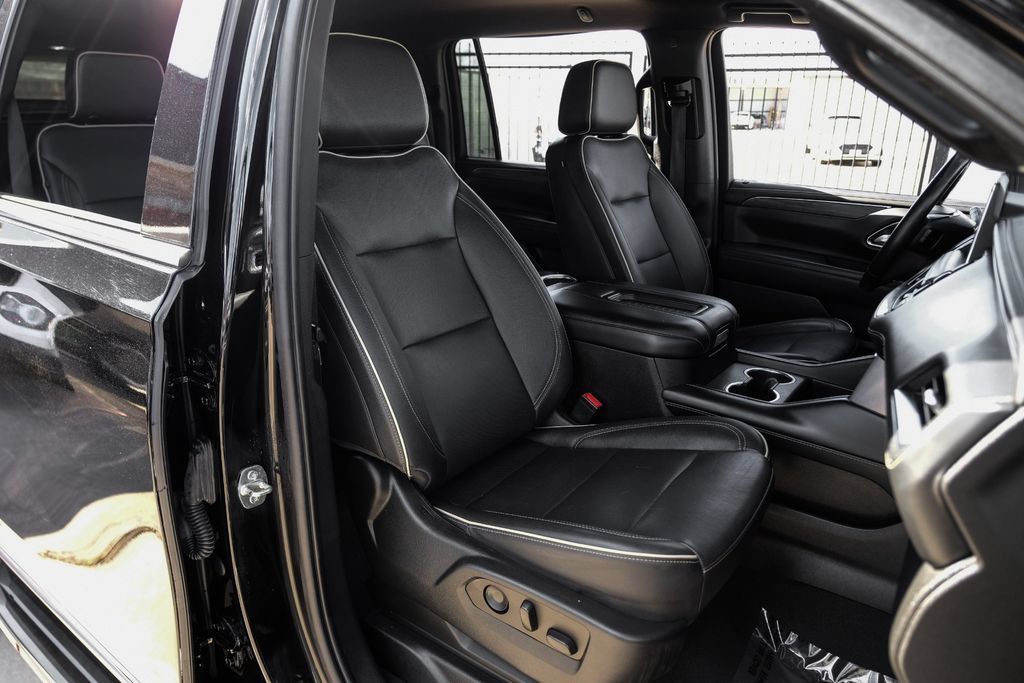 Used 2022 GMC Yukon XL SLT AWD/4WD image 37