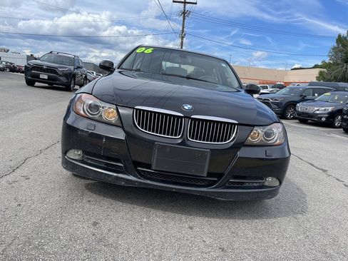 Used 2006 BMW 330xi Sedan AWD/4WD image 7