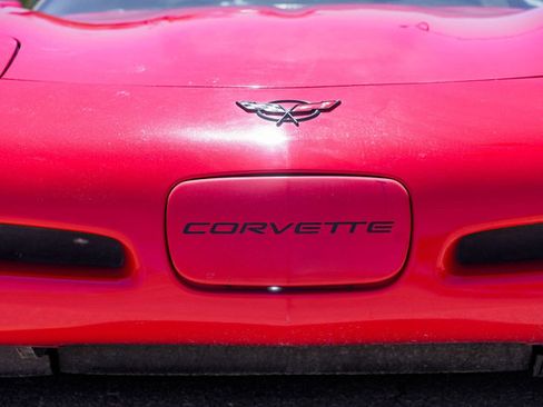 Used 1999 Chevrolet Corvette Coupe w/ Memory Pkg image 69
