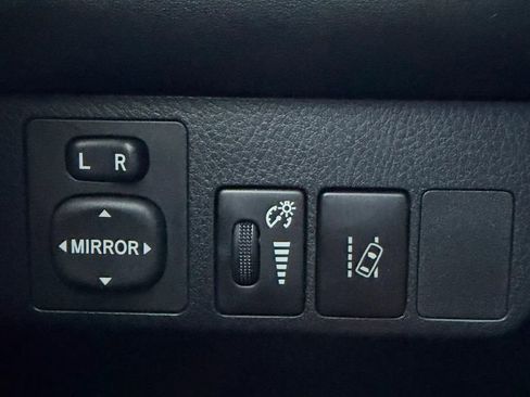 Used 2017 Toyota RAV4 XLE w/ All Weather Liner Package AWD/4WD image 31