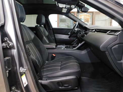 Used 2019 Land Rover Range Rover Velar R-Dynamic SE AWD/4WD image 72