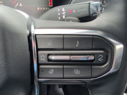 Used 2025 GMC Acadia Elevation image 20