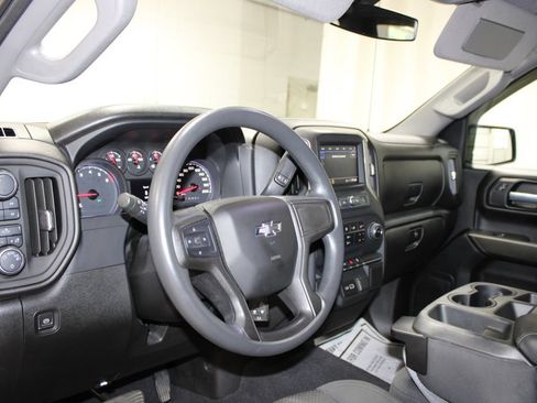 Used 2021 Chevrolet Silverado 1500 Custom Trail Boss AWD/4WD image 16