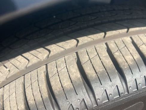 Used 2023 Volvo XC60 B5 Core w/ Climate Package image 29