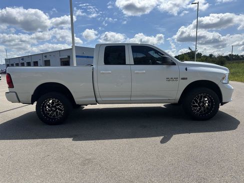 Used 2018 RAM 1500 Express w/ Express Value Package AWD/4WD image 4