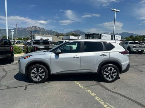 Used 2022 Nissan Rogue SV AWD/4WD image 7