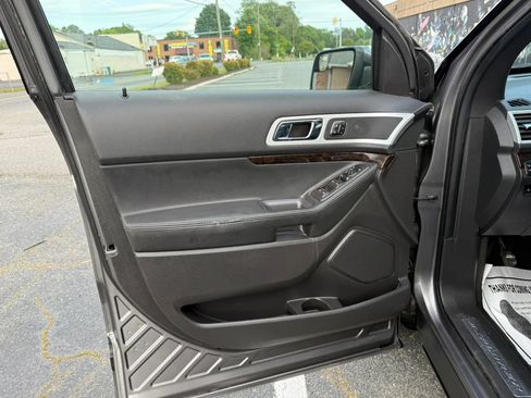 Used 2013 Ford Explorer Limited AWD/4WD image 23