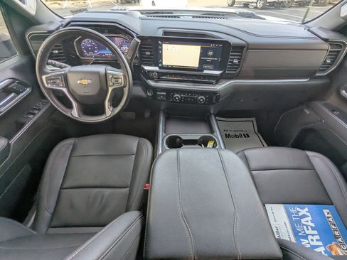 Used 2024 Chevrolet Silverado 3500 LTZ w/ LTZ Convenience Package image 25