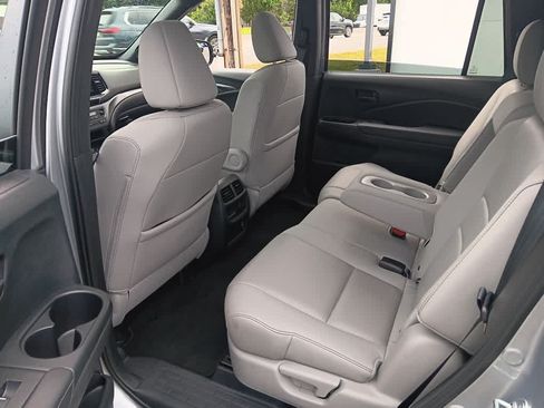 Used 2023 Honda Passport EX-L image 14