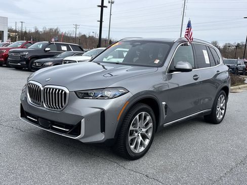 Used 2024 BMW X5 xDrive40i w/ Premium Package AWD/4WD image 5