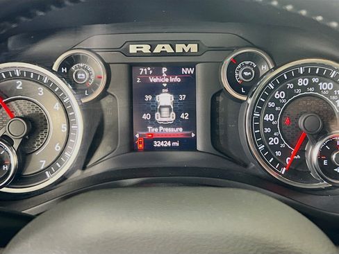 Used 2023 RAM 1500 Big Horn AWD/4WD image 12