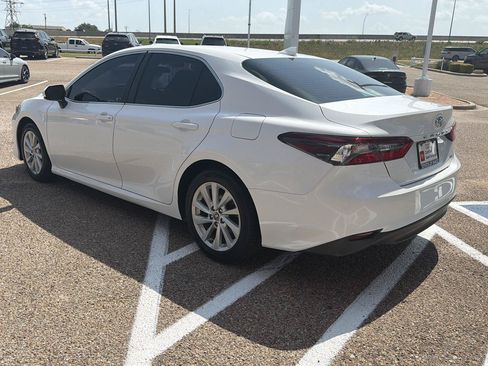 Used 2024 Toyota Camry LE FWD image 5