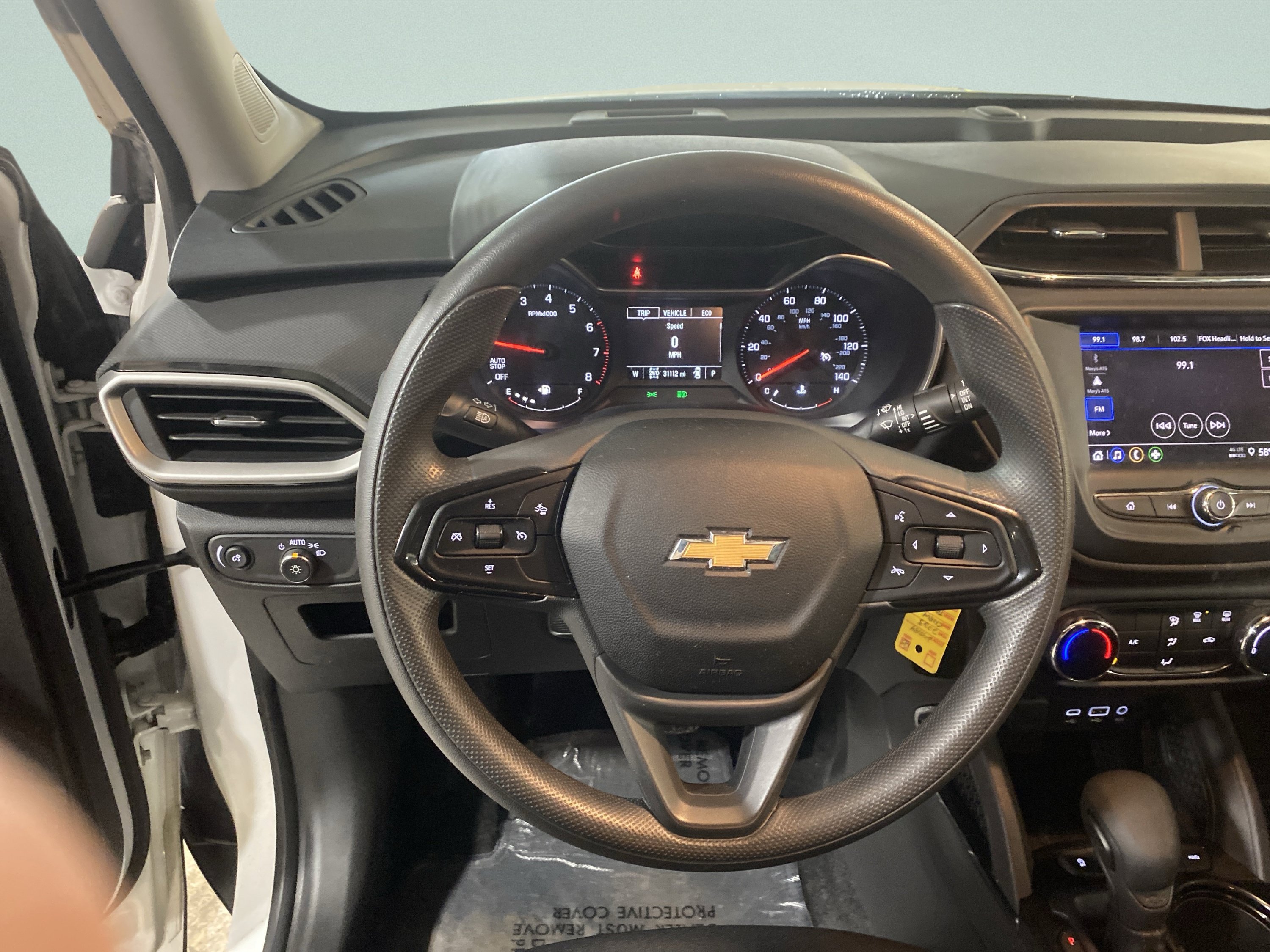 Used 2023 Chevrolet TrailBlazer LS AWD/4WD image 18