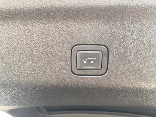 Used 2023 GMC Yukon XL AT4 AWD/4WD image 40