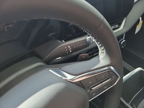 New 2026 Chevrolet Equinox LT w/ Safety and Technology Package FWD image 23