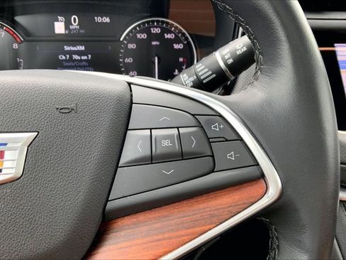 Used 2022 Cadillac XT5 Premium Luxury AWD/4WD image 19