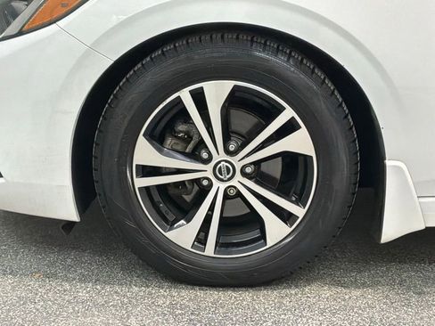 Used 2020 Nissan Sentra SV FWD image 29