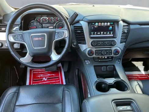 Used 2017 GMC Yukon SLT w/ Open Road Package image 16