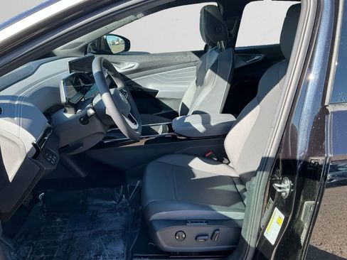 Used 2023 Volkswagen ID.4 Pro S Plus image 9