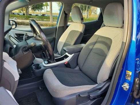 Used 2019 Chevrolet Bolt LT image 15