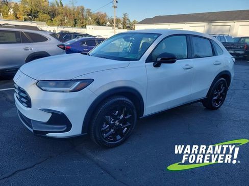 Used 2023 Honda HR-V Sport image 3